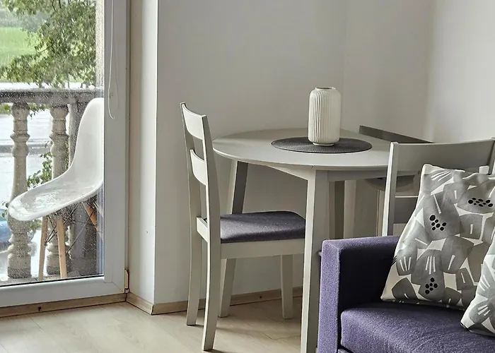 Center - K. Mindaugo G. *